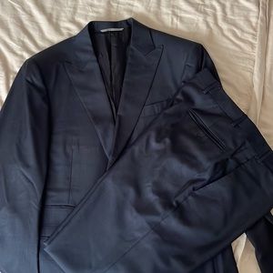 Canali black suit Large
